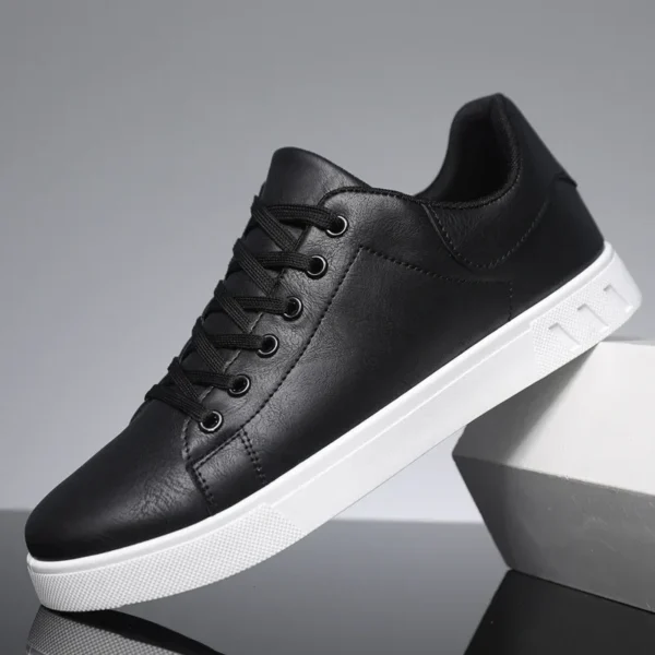 Luxury Leather Men Casual Shoes Soft Sole Sneakers Male British Flats Fashion Vulcanized Shoes for Men Retro Skateboard Shoes - Image 2