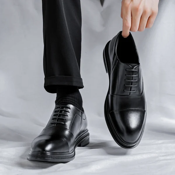 Brand Men Genuine Leather Shoes Black Wedding Bride For Formal Party Dress OEM Italian Men Shoes Casual Soft Casual Shoes